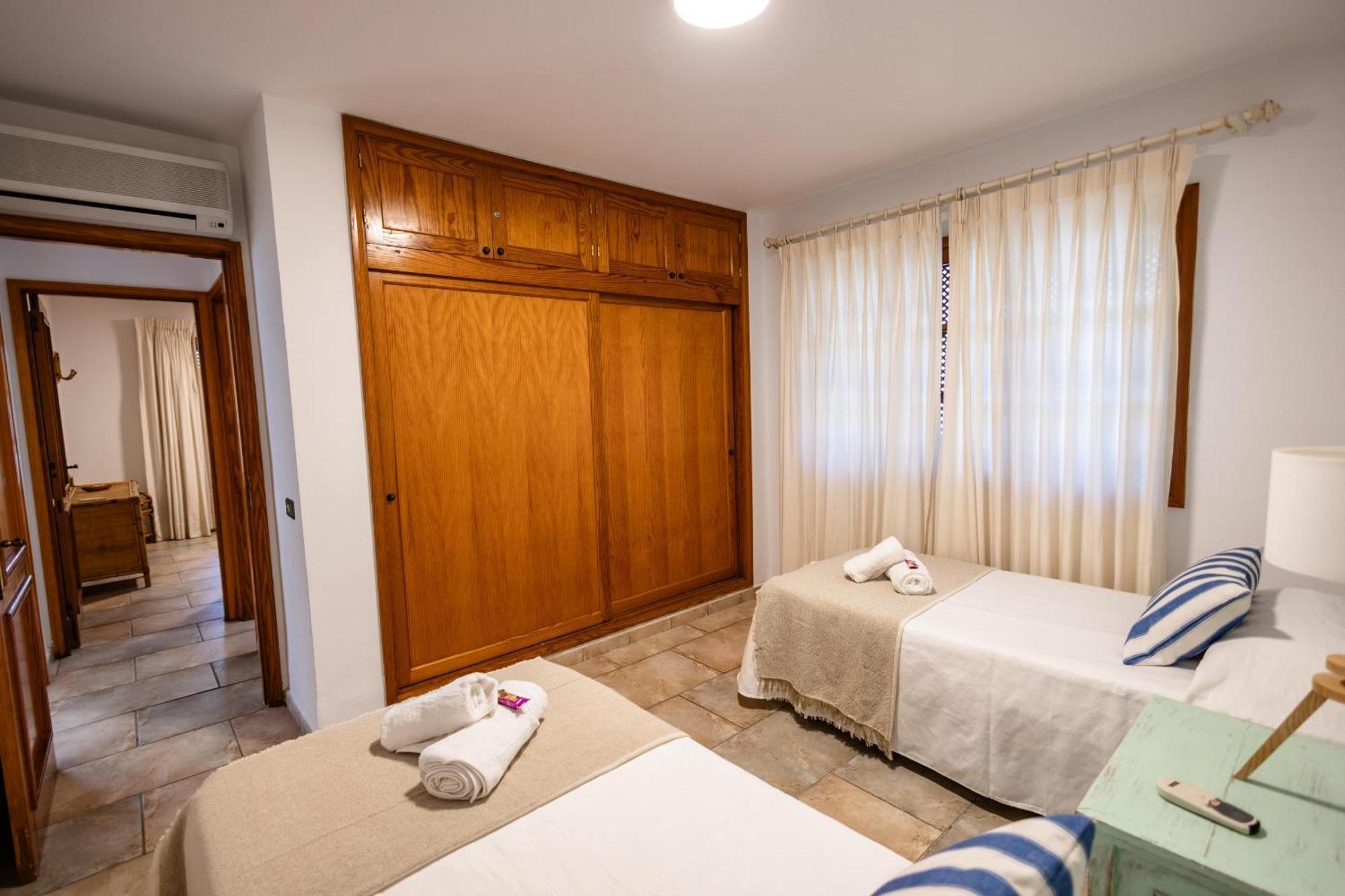 Oasis Holycan - By Gestion Vacacional Canarias San Bartolomé Buitenkant foto